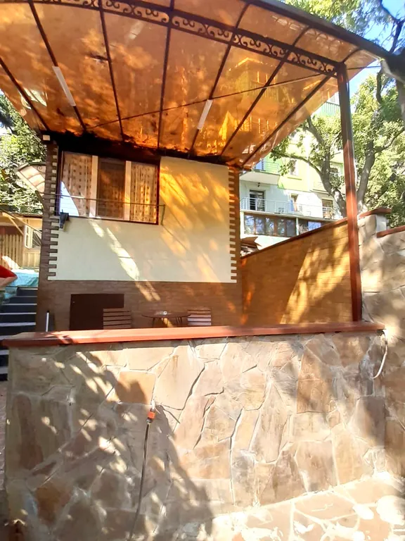 Коттедж у моря — аренда посуточно в Ялта