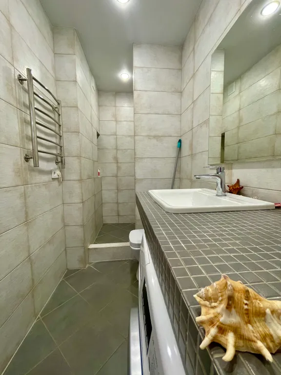 Квартира Квартира у моря, окна и балкон с видом на море и яхт-клуб — Севастополь