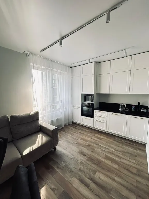 Шикарная двухкомнатная квартира с прекраснейшим видом из окна