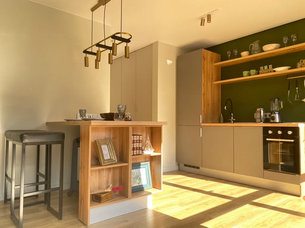 Студия с видом на озеро