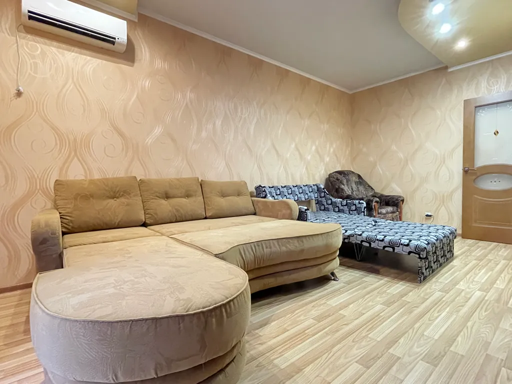 3-к квартира в самом центре с парковкой