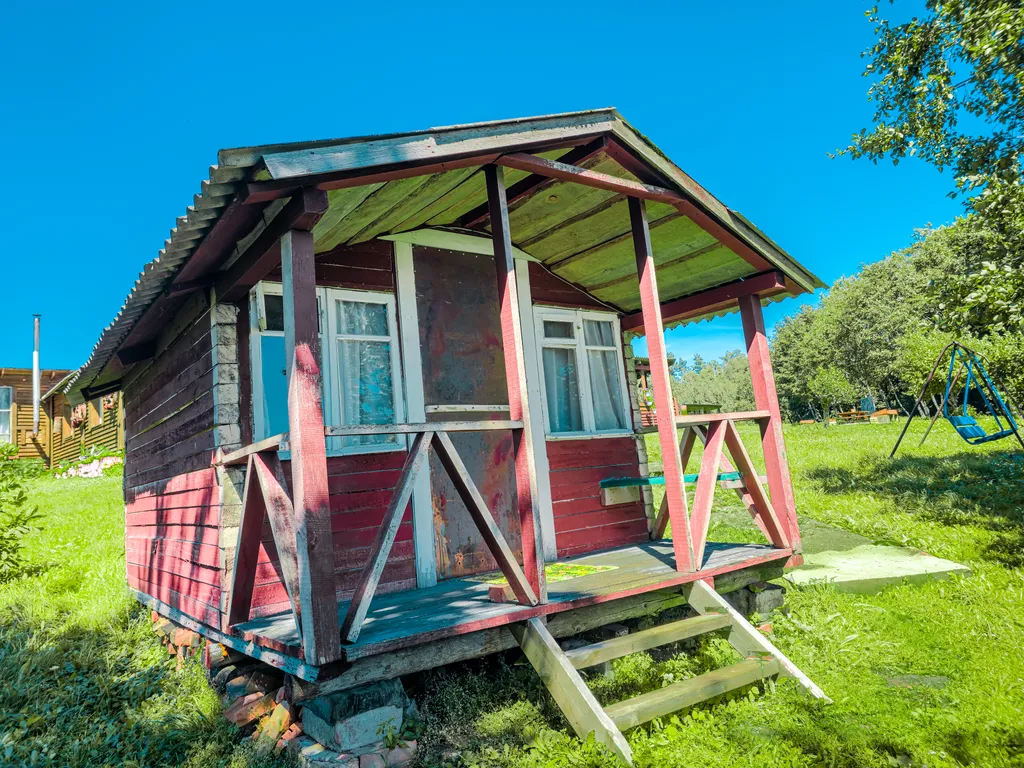 Дом с баней на берегу озера