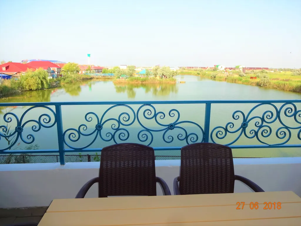 Квартира Радуга 3-х комнатный на 6 человек с бассейном — аренда посуточно в Голубицкая