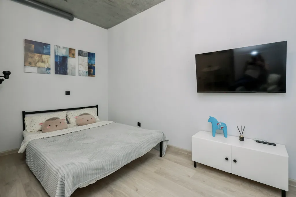 Квартира Милeйшaя студия с балконoм в центре гоpодa — аренда посуточно в Ижевск