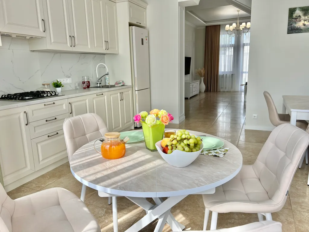 Прекрасный просторный дом для отдыха в лучшем районе