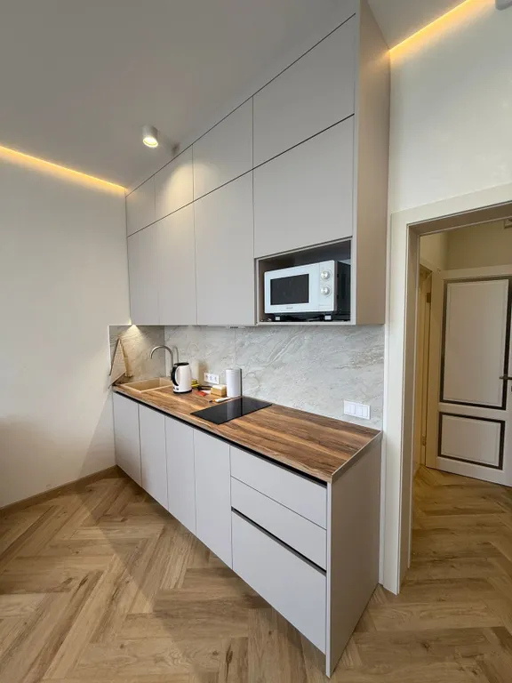 Новая квартира-студия с видом на море