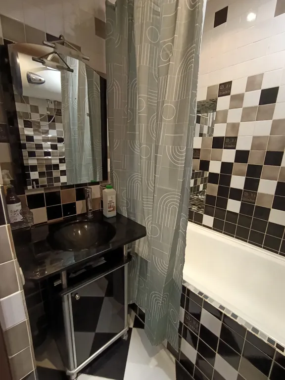 Комфортная евродвухкомнатная квартира с видом на Парк Горького