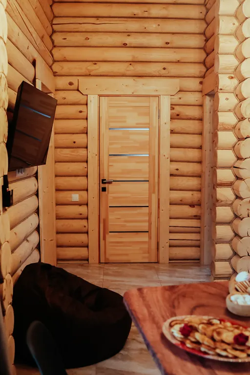 Дом на берегу озера