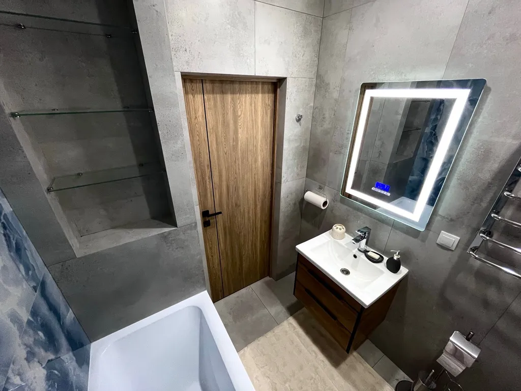 3-х комнатная квартира в ЖК "Раимбек» центр, метро & питьевая вода