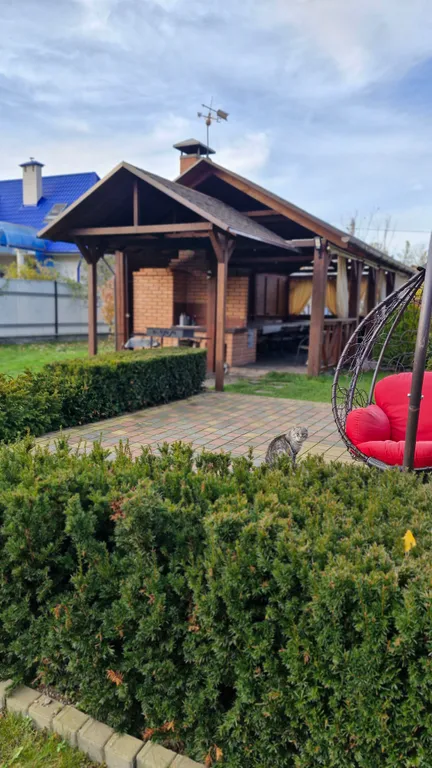 Дом с баней и парковкой