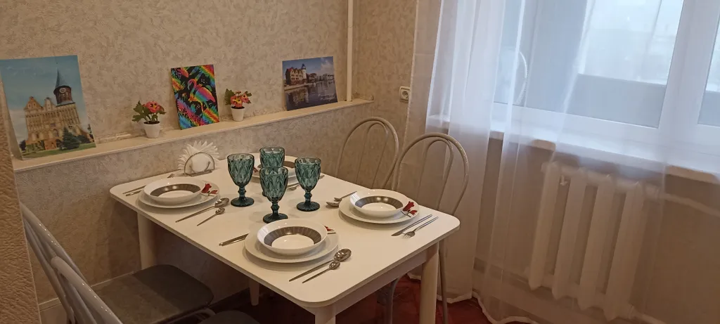 Квартира Квартира Центр города! 3 изолированные комнаты, 3 кровати — Калининград