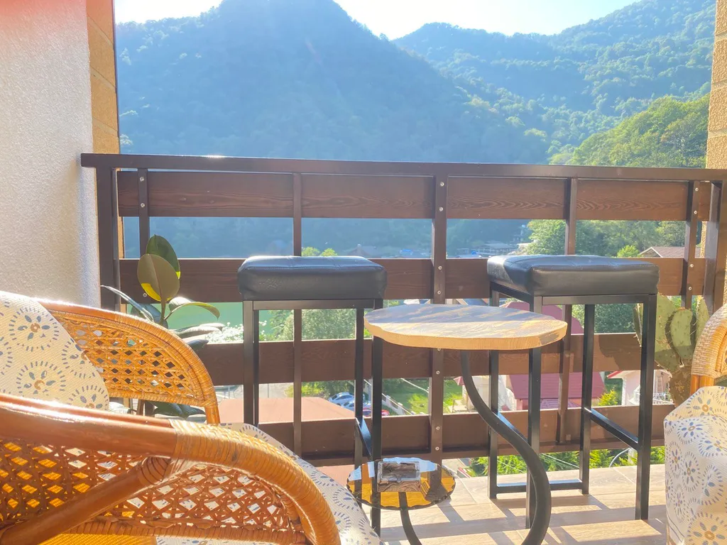 Студия с видом на озеро