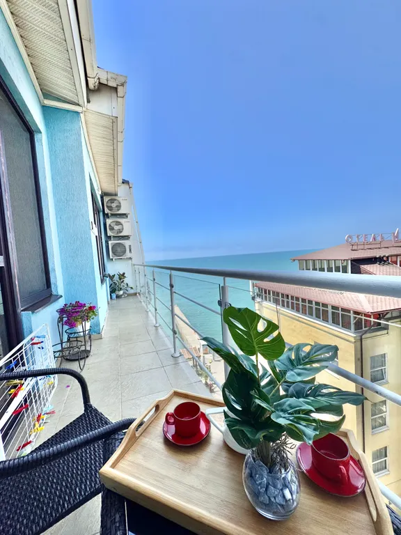 Квартира Семейные апартаменты с видом на море — Адлер