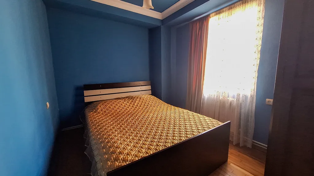 Море через дорогу