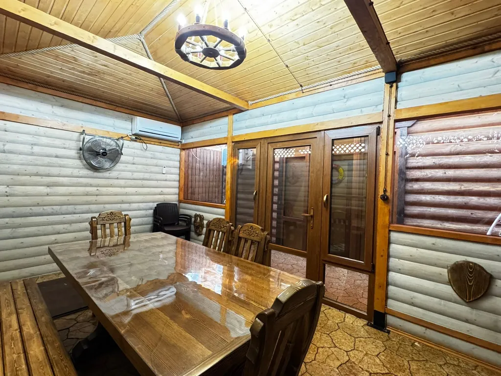 Домик у моря из бруса