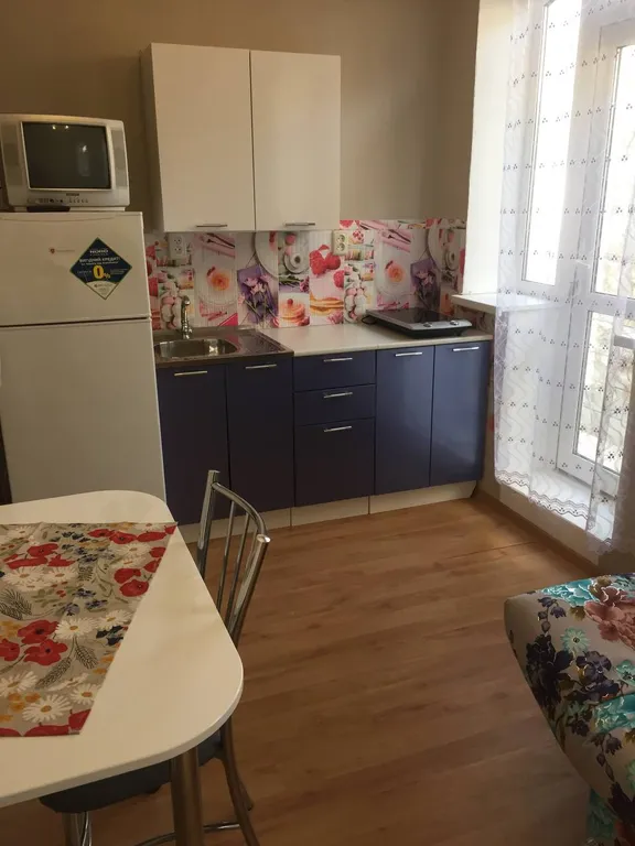 Квартира Трех,четырех местный номер,с кухней и двумя балконами,второй этаж. — аренда посуточно в Судак