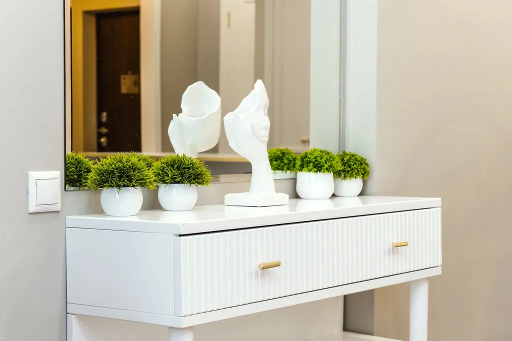 Стильные Апартаменты в центре Ялты «Yalta Plaza Holidays» 100м до Моря