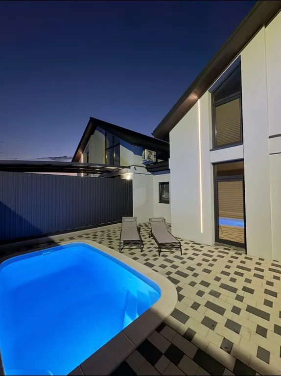 Шале меот корал