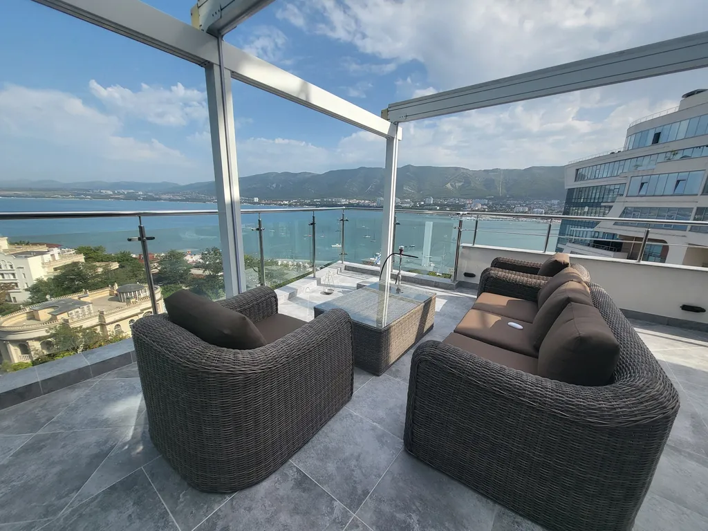 Квартира с видом на море и террасой