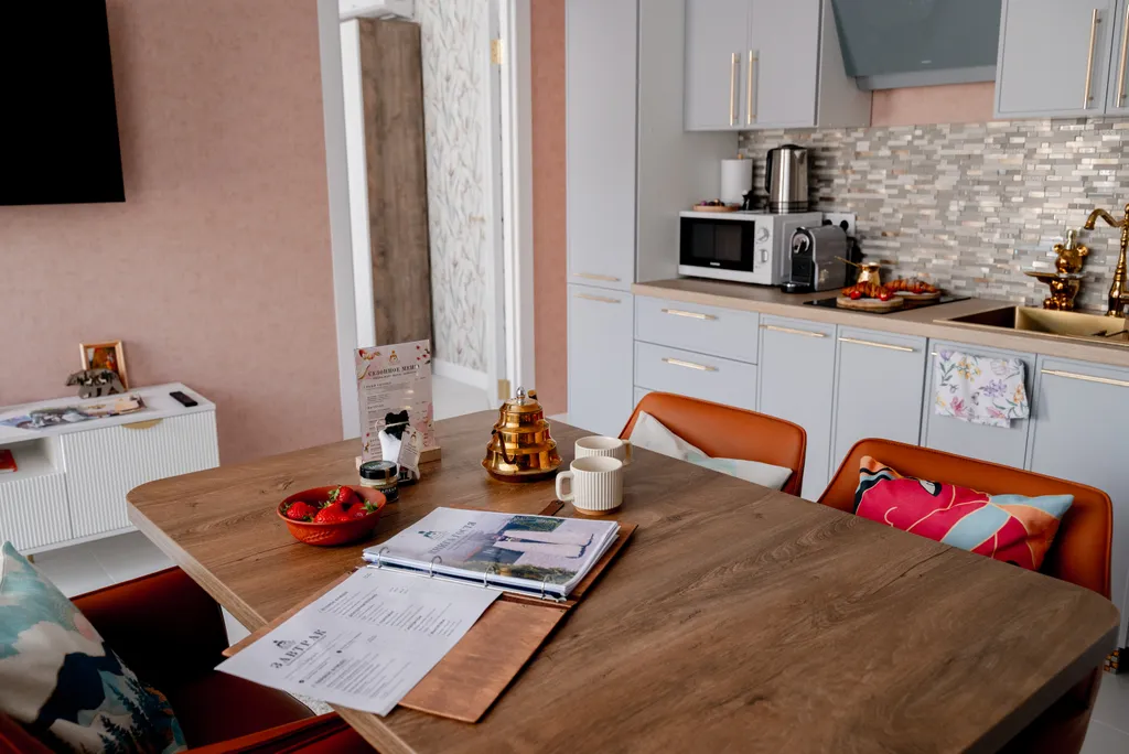 Премиальный домик с бассейном "Джуца Люкс"