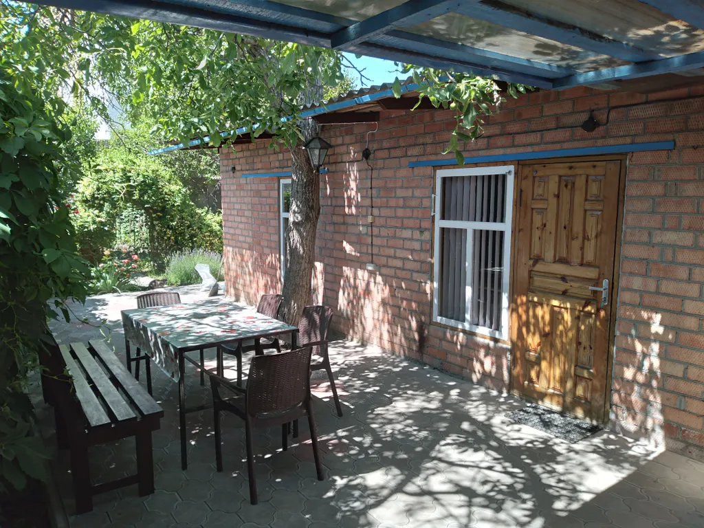 Коттедж Уютный номер в центре города — аренда посуточно в Ейск