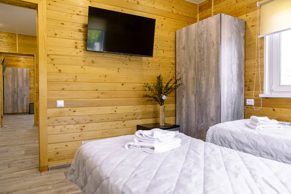 Коттедж в 10 минутах езды от города