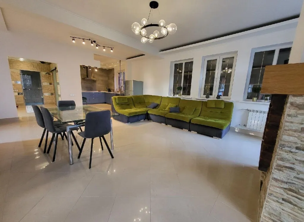 4-комнатный Дом