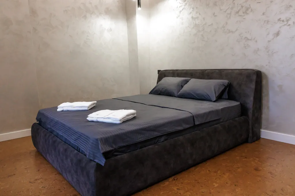 Шикарный коттедж в Подмосковье с круглогодичным бассейном на улице