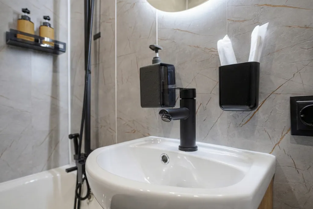 Красивая уютная двухкомнатная квартира с новым дизайнерским ремонтом