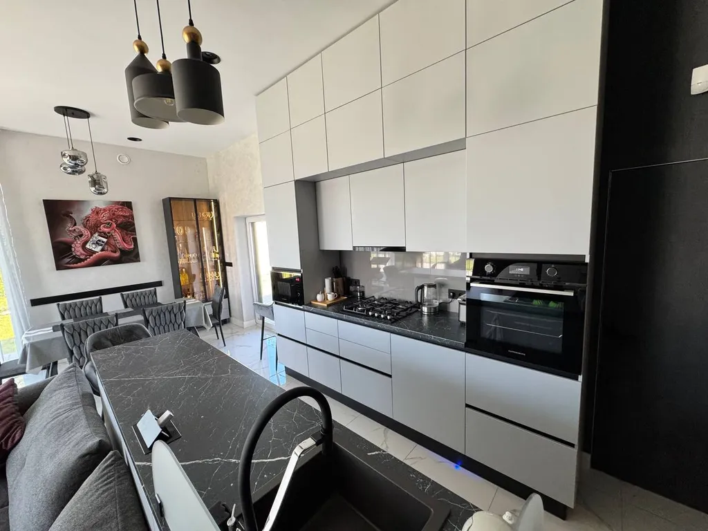 Современный стильный дом  лучшая локация у Калининград