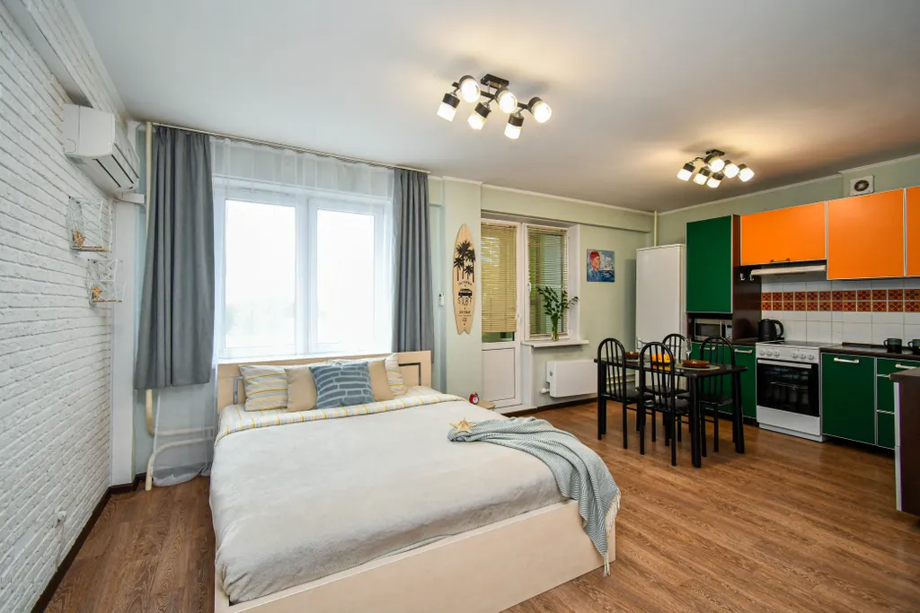 Квартира Квартира Яркая студия в Покровке — Красноярск