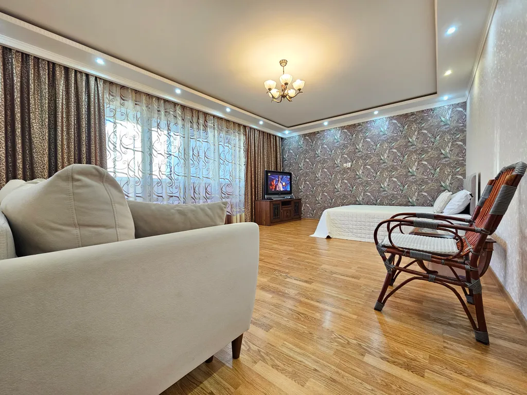 Просторная двушка в самом центре города