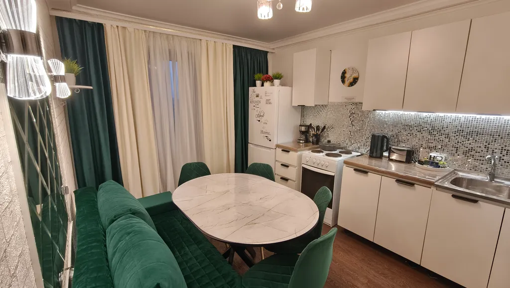 Уютные апартаменте в Университетском Золотой Лев " Изумрудные "