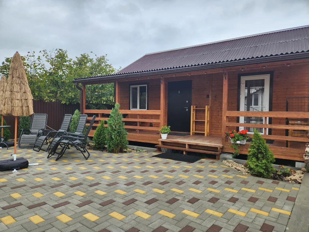 Коттедж Дом с теплым бассейном — аренда посуточно в Даховская