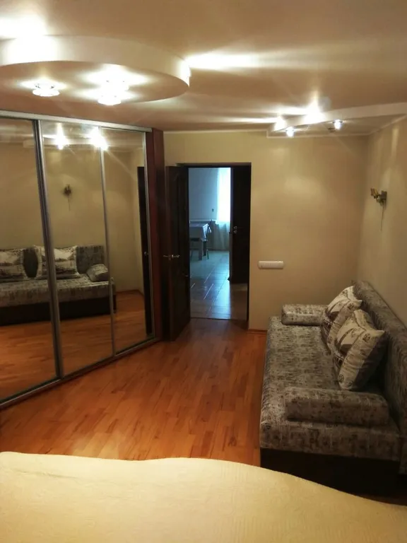 Большая и чистая квартира с евроремонтом