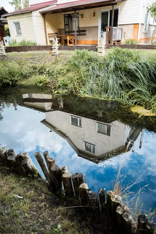 Abramovich House - Большой коттедж с видом на пруд и лес