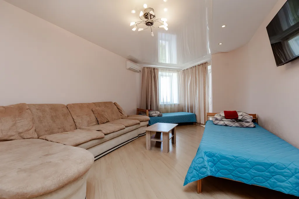 Жилая комната в 3-комнатной квартире 103