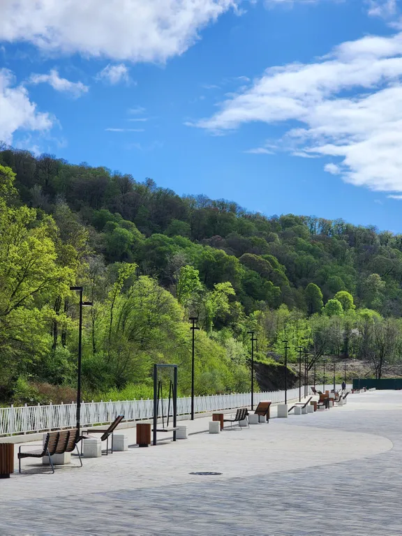 Студия у моря на высоком этаже