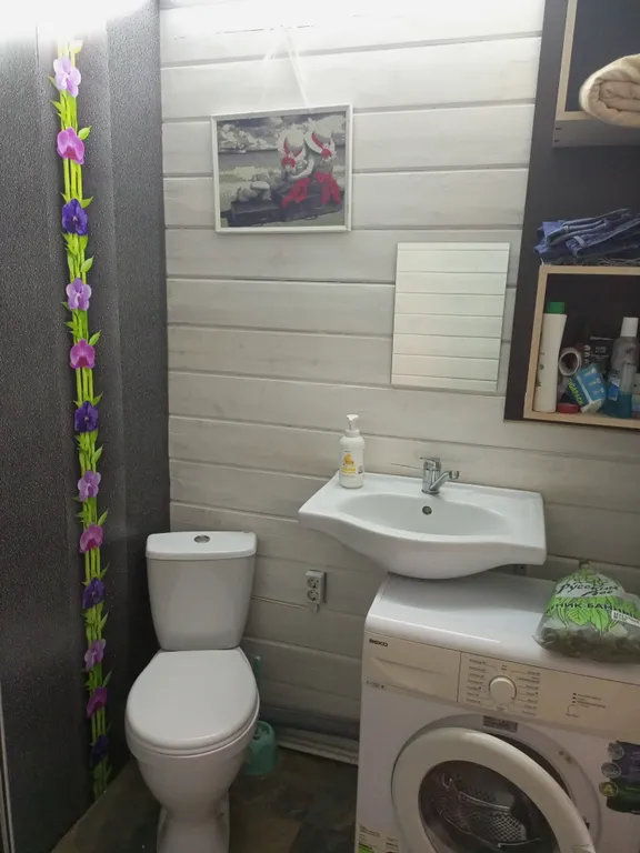 Коттедж Кедровый дом в лесу с панорамным окном и красивым видом на горы — Шерегеш