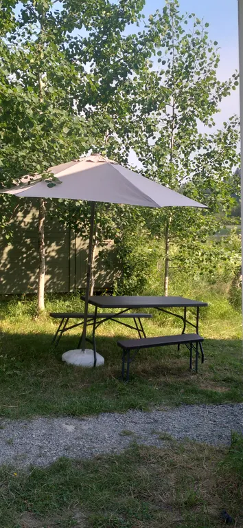 Небольшой дом на острове