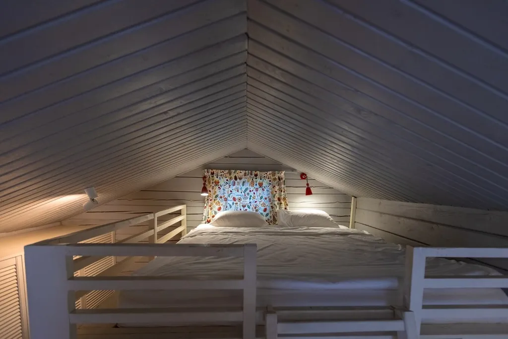 Домик с видом на озеро