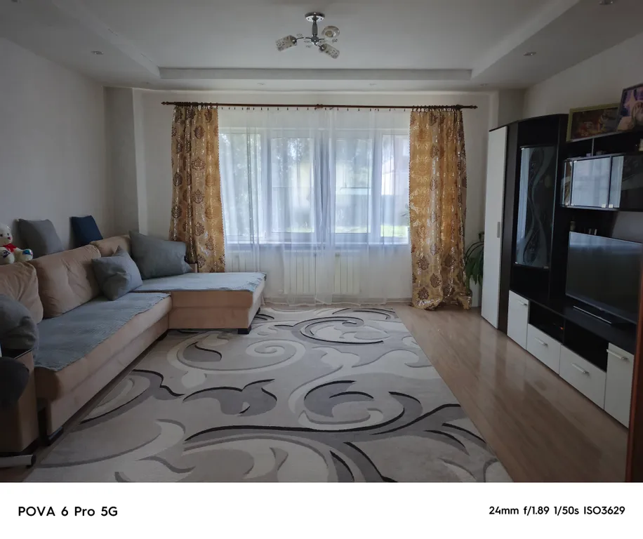 Уютный дом в спальном районе