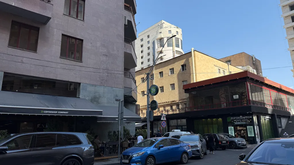 Апартамент с 2 спальнями, 2 санузлами и балконом на Северном пр