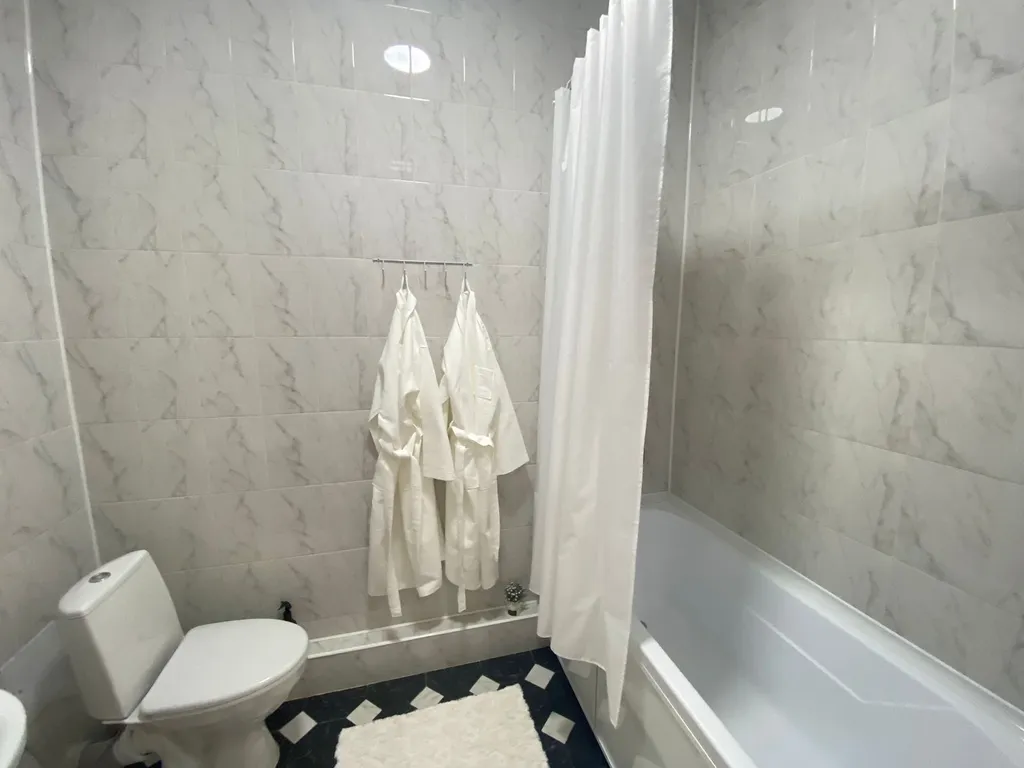 Квартира Двухкомнатная квартира в центре Алматы — Алматы