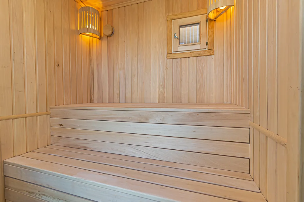 Клёвый дом с бассейном и баней