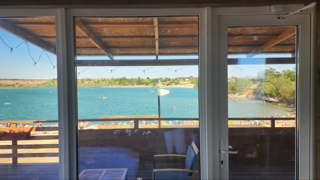 Уютная студия на берегу Голубого озера