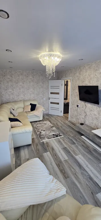 Квартира Новая и светлая двухкомнатная квартира — Хабаровск