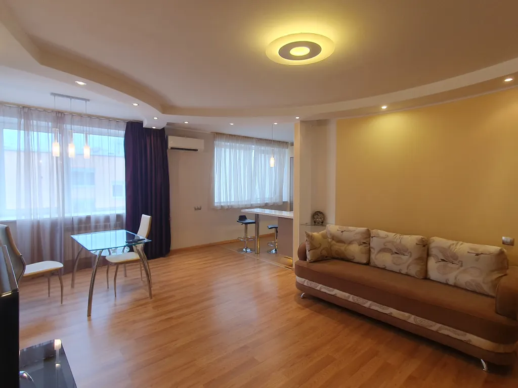 Квартира Квартира Уютная и светлая студия в центре с джакузи и парковочным местом. — Выборг