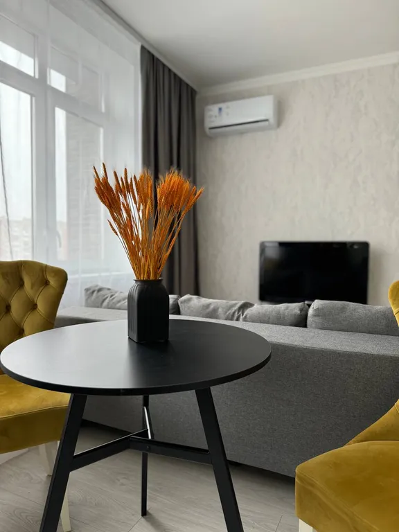 Уютная квартира бизнес-класса с камином