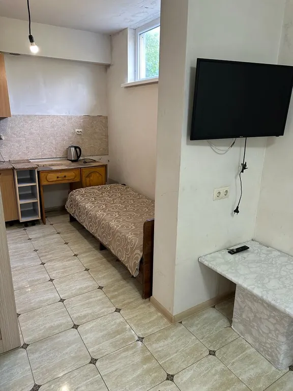 Студия в тихом районе, без комиссии, без животных